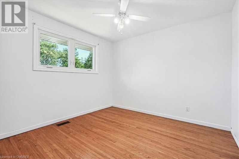 5352 SPRUCE Avenue  Burlington, L7L1N6 | Image 19