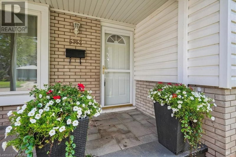 5352 SPRUCE Avenue  Burlington, L7L1N6 | Image 2