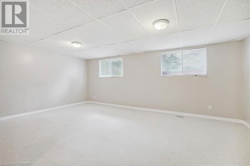 5352 SPRUCE Avenue  Burlington, L7L1N6 | Image 25