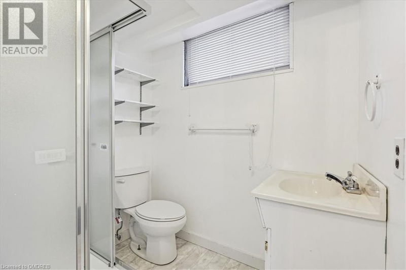 5352 SPRUCE Avenue  Burlington, L7L1N6 | Image 28