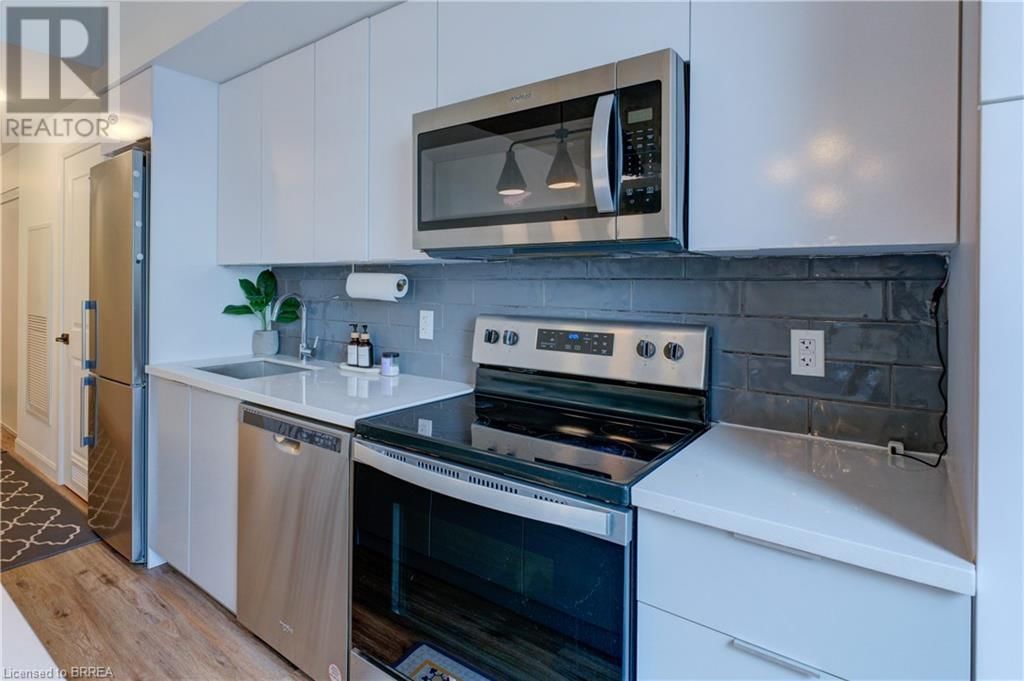 7 ERIE Avenue Unit# 206 Image 11