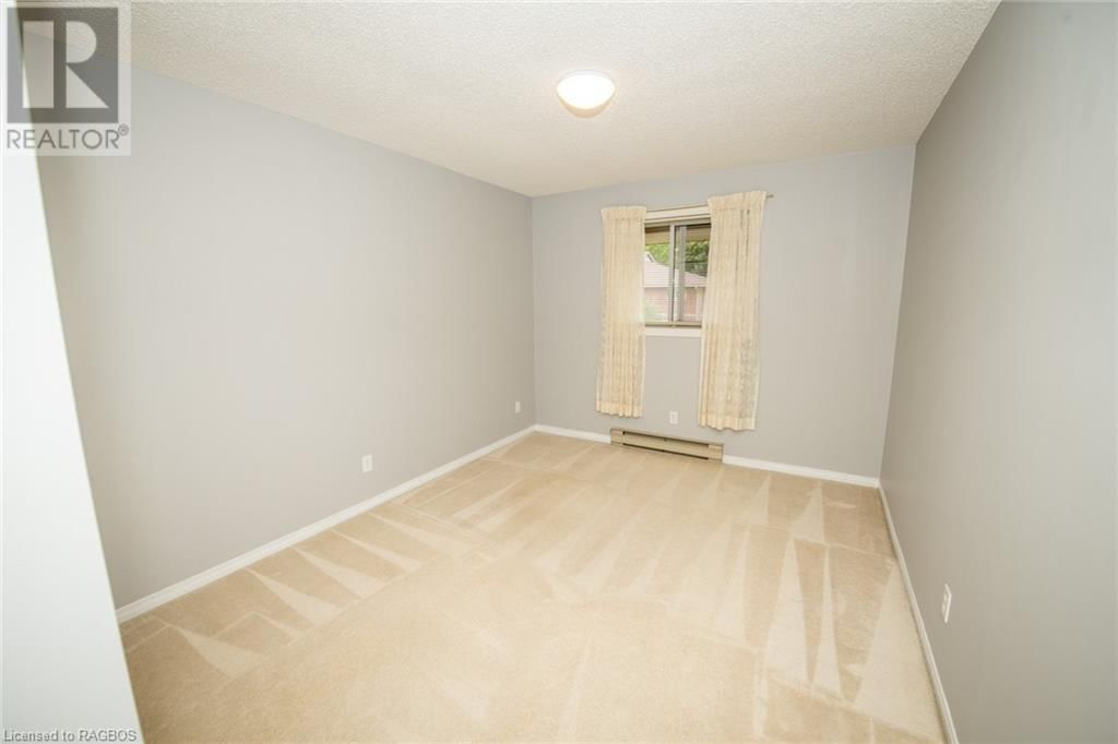 440 DURHAM Street W Unit# 302 Image 34