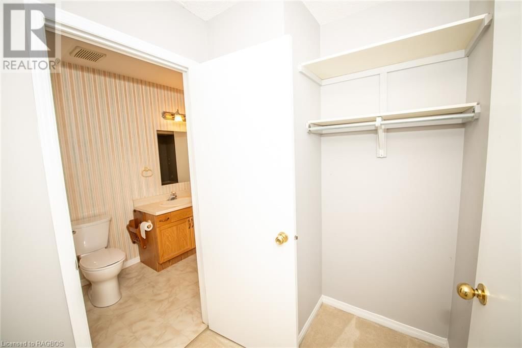 440 DURHAM Street W Unit# 302 Image 38