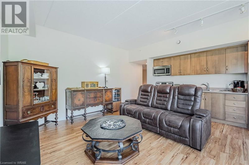 5 GORDON Street  Guelph, N1H4G8 | Image 13