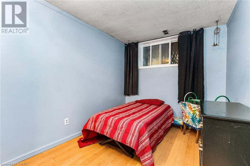 46 WYCLIFFE Crescent  Kingston, K7K5Z1 | Image 24