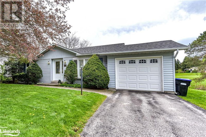 56 TECUMSETH PINES Drive  New Tecumseth, L0G1W0 | Image 3