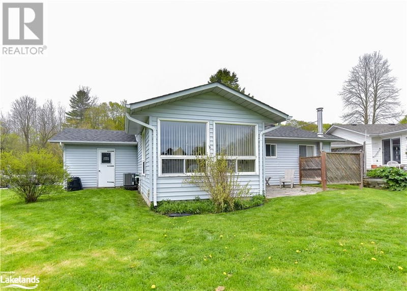 56 TECUMSETH PINES Drive  New Tecumseth, L0G1W0 | Image 5