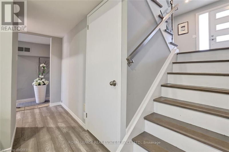 514 VYNER Crescent  Oakville, L6L3R5 | Image 25