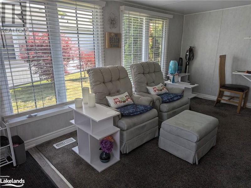 6 HURON Circle  Wasaga Beach, L9Z1X7 | Image 16