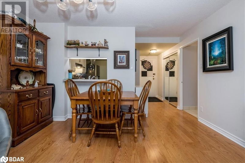 4 PARK VISTA null  East York, M4B3M8 | Image 12