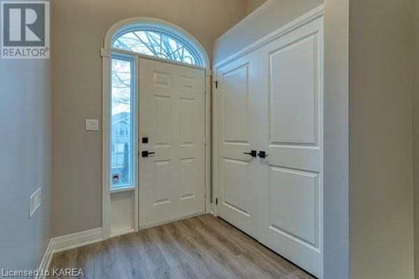 1344 BRACKENWOOD Crescent Unit# 1 Image 3