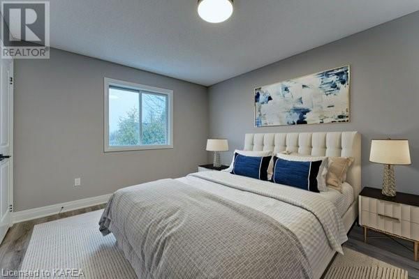 1344 BRACKENWOOD Crescent Unit# 1 Image 8