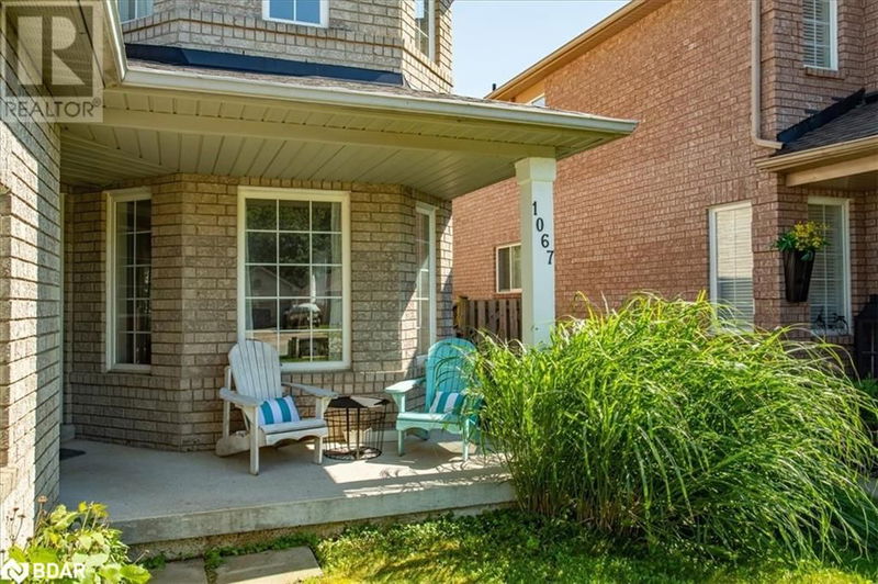 1067 LESLIE Drive  Alcona, L9S2A7 | Image 3