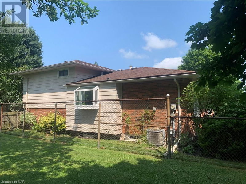 3427 HARVARD Avenue  Niagara Falls, L2J3S6 | Image 2