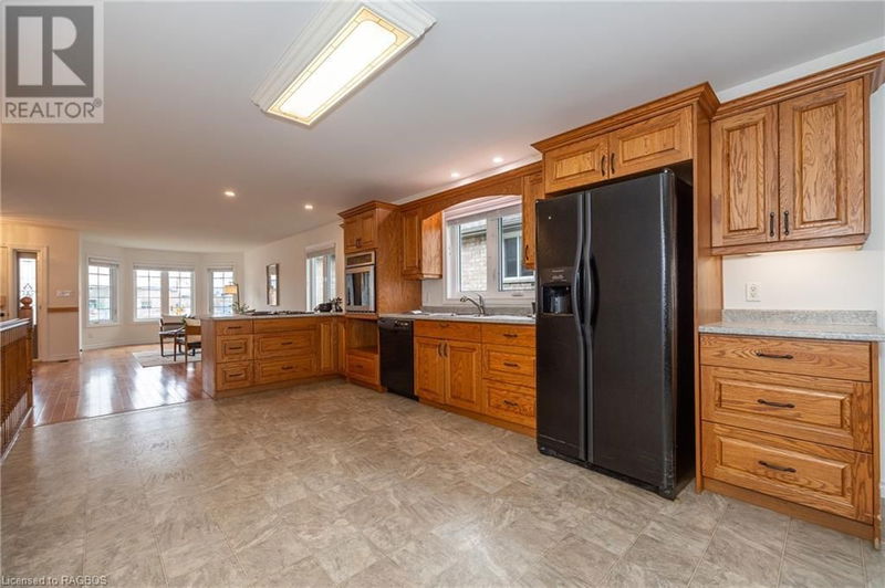 803 23RD Street East Owen Sound, N4K0A3 | Image 10