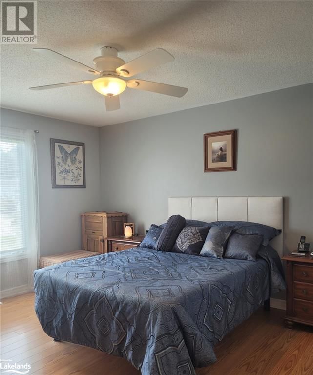 74 PENNSYLVANIA Avenue  Wasaga Beach, L9Z3A8 | Image 12