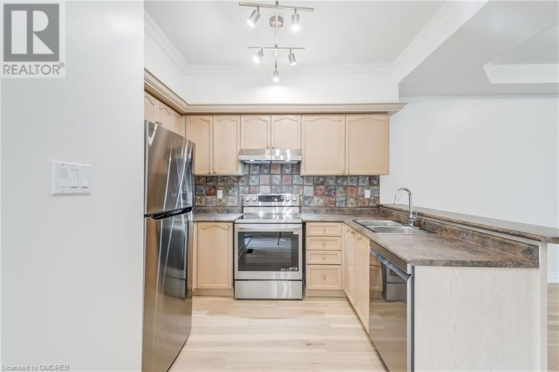 244 GLENASHTON Drive  Oakville, L6H6H5 | Image 13