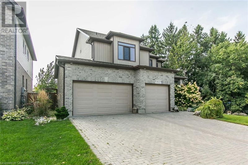 825 HALIFAX Road  Woodstock, N4T0C6 | Image 1