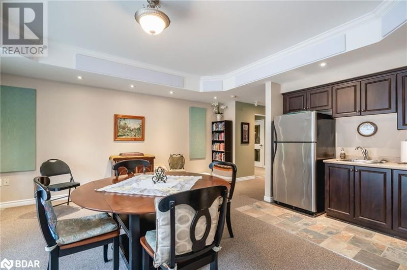 19 YONGE Street North Springwater, L0L1P0 | Image 25