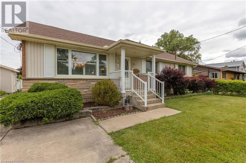 52 CHANTLER Road  Welland, L3C4M5 | Image 1