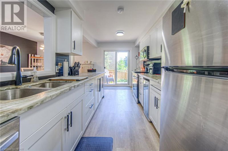 442 GLASTONBURY Drive  Stratford, N5A7G9 | Image 11