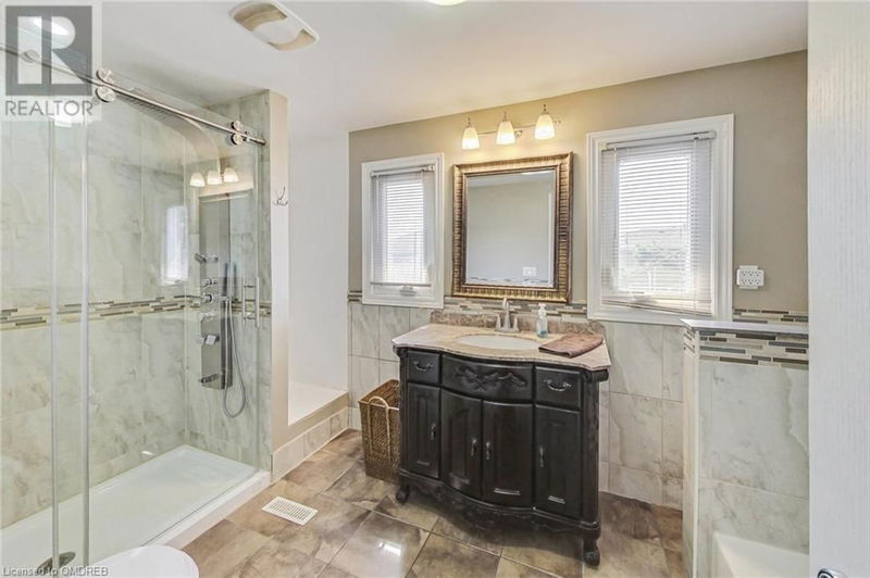 226 POOLE Drive  Oakville, L6H3W4 | Image 20