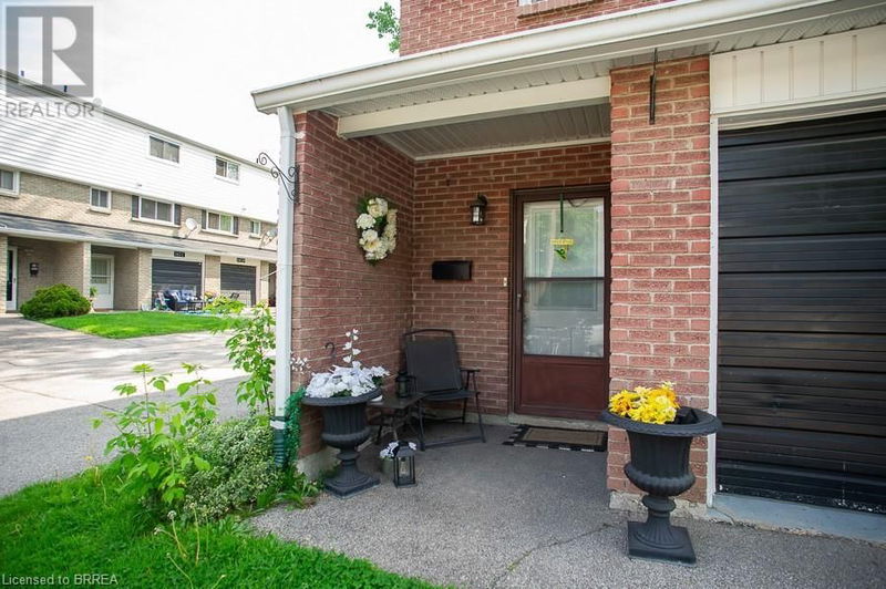 160 HENRY Street  Brantford, N3S5C7 | Image 3