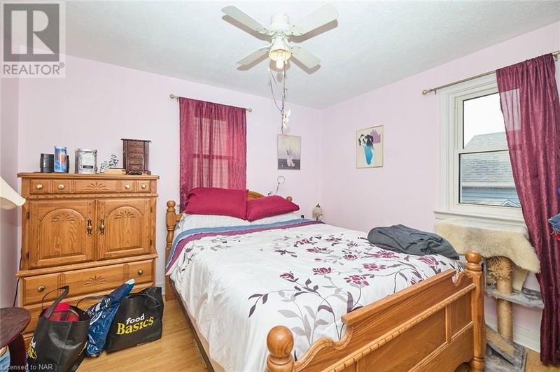 725 SOUTH PELHAM Road  Welland, L3C3C9 | Image 12