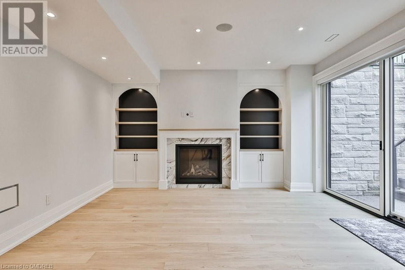 556 FOURTH Line  Oakville, L6L5A7 | Image 33