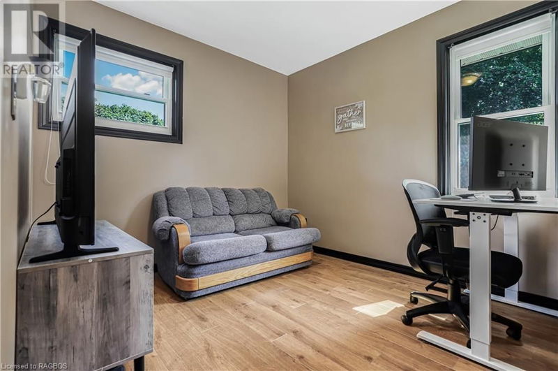 340 QUEEN Street East Mount Forest, N0G2L3 | Image 31