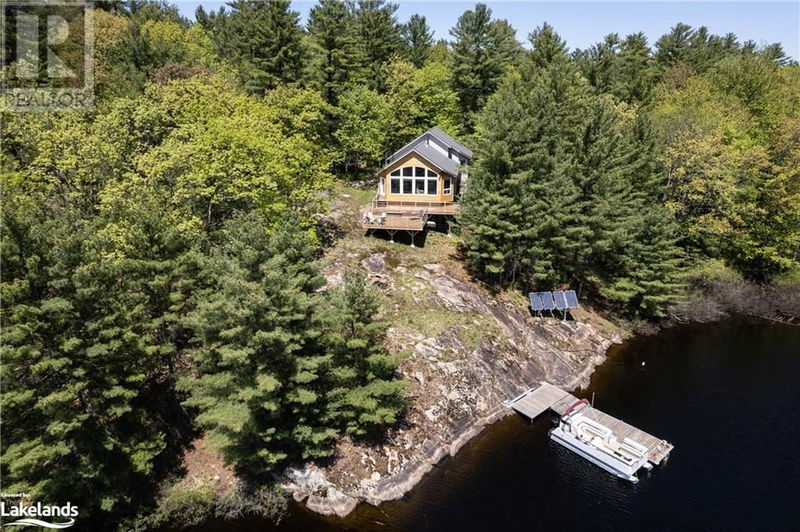 22 MILE Island  Gravenhurst, P0E1G0 | Image 1