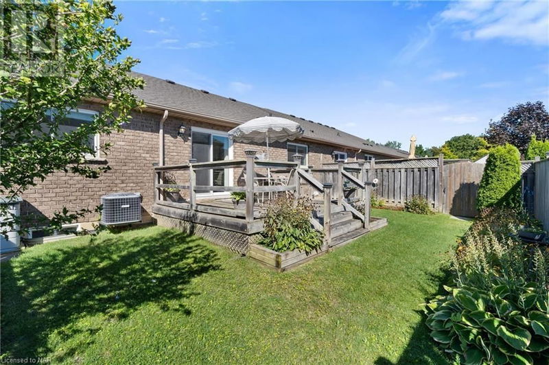 4 AVERY Crescent  St. Catharines, L2P0B4 | Image 30