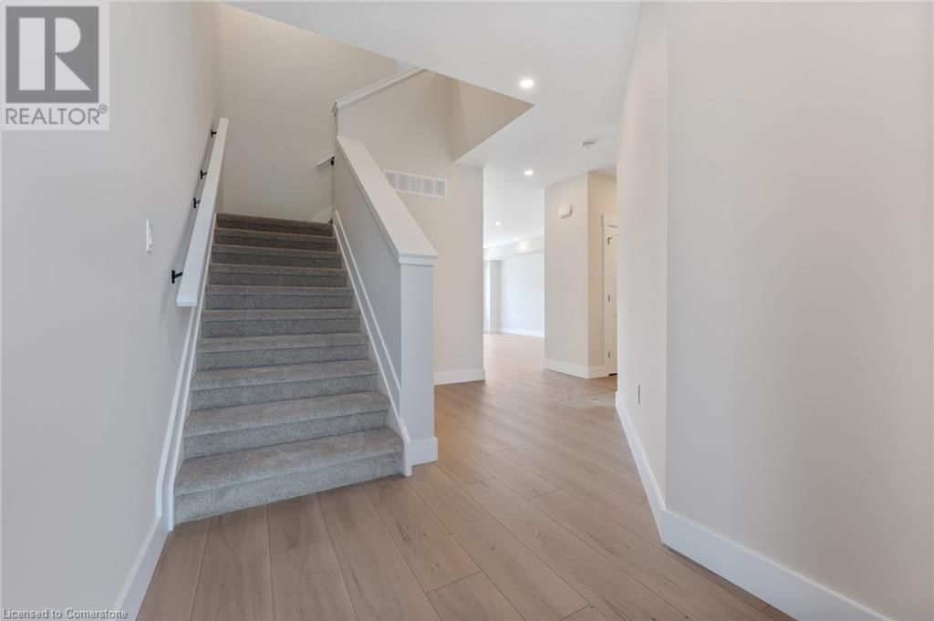 111 AMBER STREET Image 3