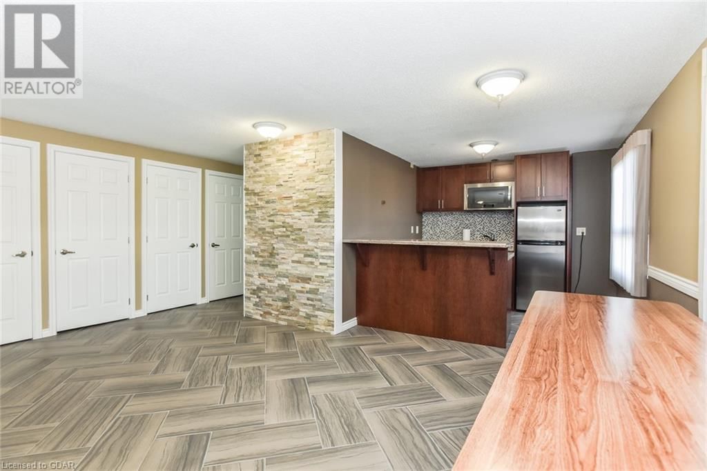 279 CHANDLER Drive Unit# 608 Image 37