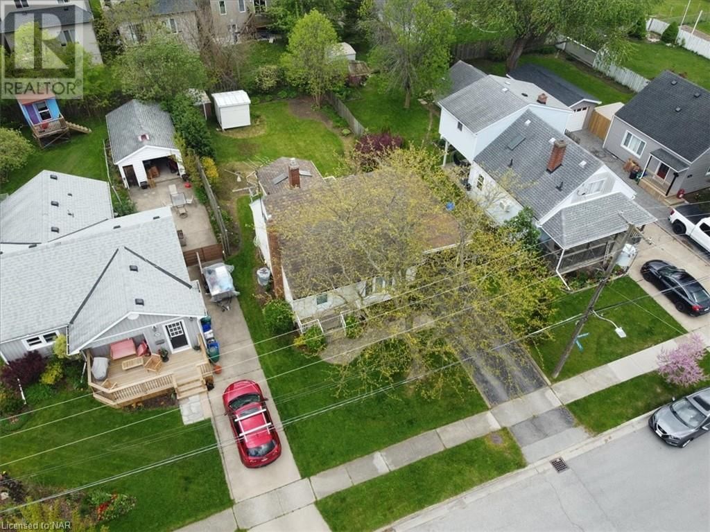 62 WHYTE Avenue N Image 38