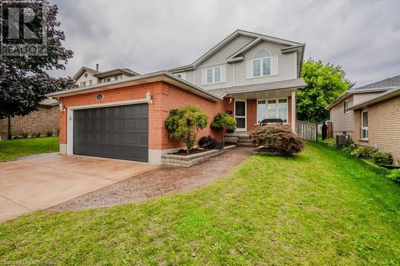 218 HEDGESTONE Court  Kitchener, N2E3K4 | Image 3