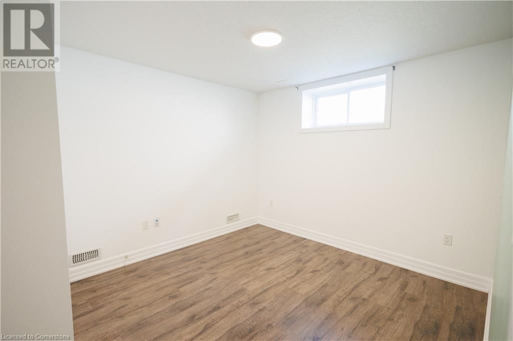 575 ALBERT Avenue N Unit# 21 Image 32