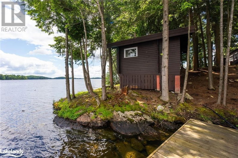 0 ISLAND MEDA Island  Muskoka Lakes, P0B1J0 | Image 37