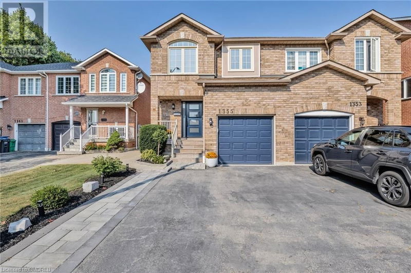 1355 DELCO Court  Mississauga, L5E3K1 | Image 1