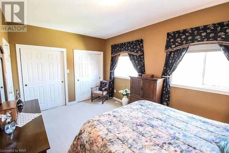 4869 CHERRYWOOD Drive  Beamsville, L3J0G3 | Image 14