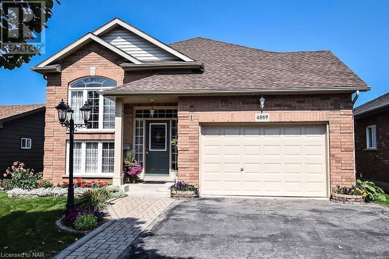 4869 CHERRYWOOD Drive  Beamsville, L3J0G3 | Image 2