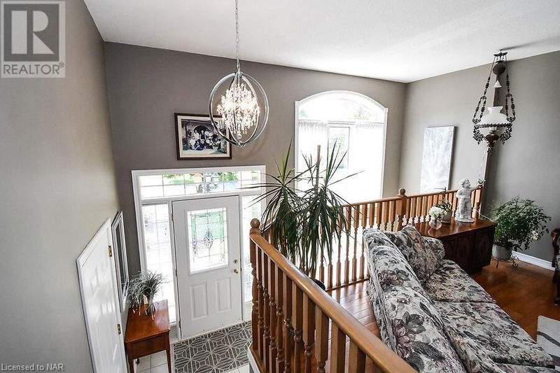 4869 CHERRYWOOD Drive  Beamsville, L3J0G3 | Image 3