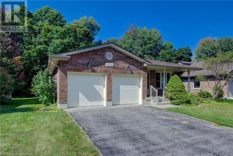 431 NORTHLAKE Drive  Waterloo, N2V1Y6 | Image 1