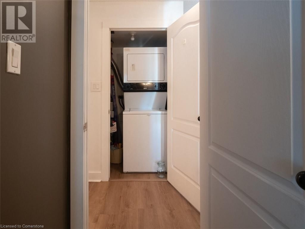 2111 LAKE SHORE Boulevard W Unit# 501 Image 31