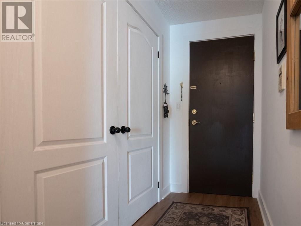 2111 LAKE SHORE Boulevard W Unit# 501 Image 9