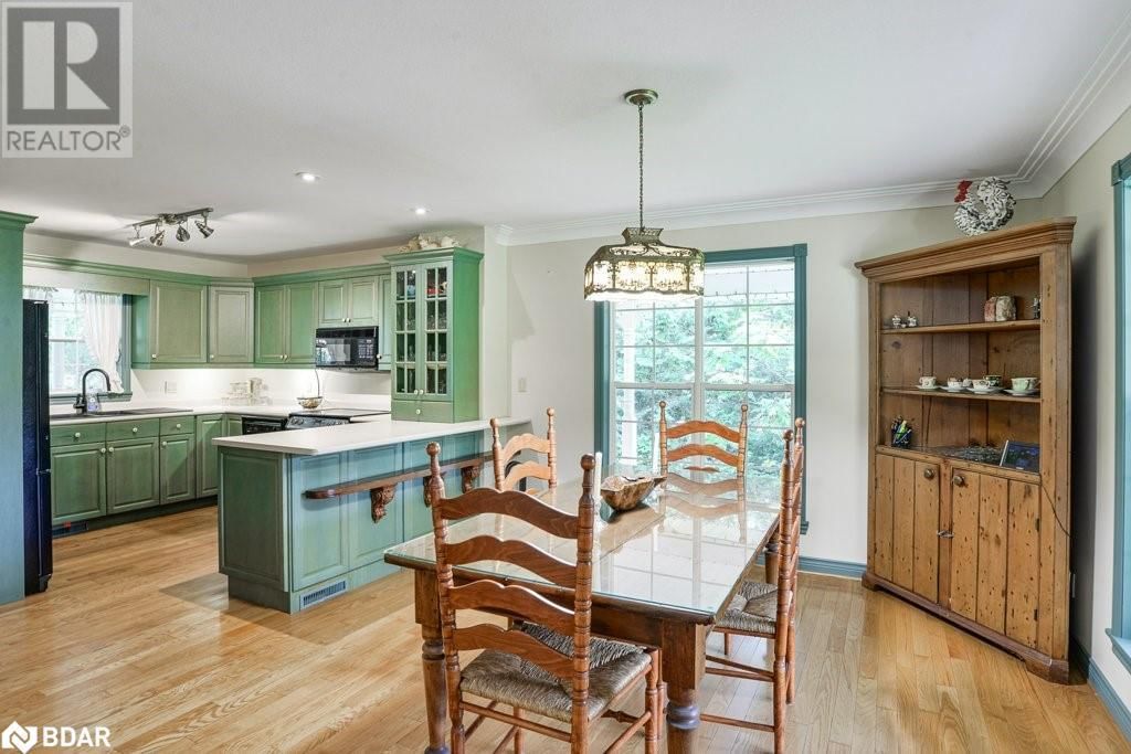 1390 WARMINSTER Image 12