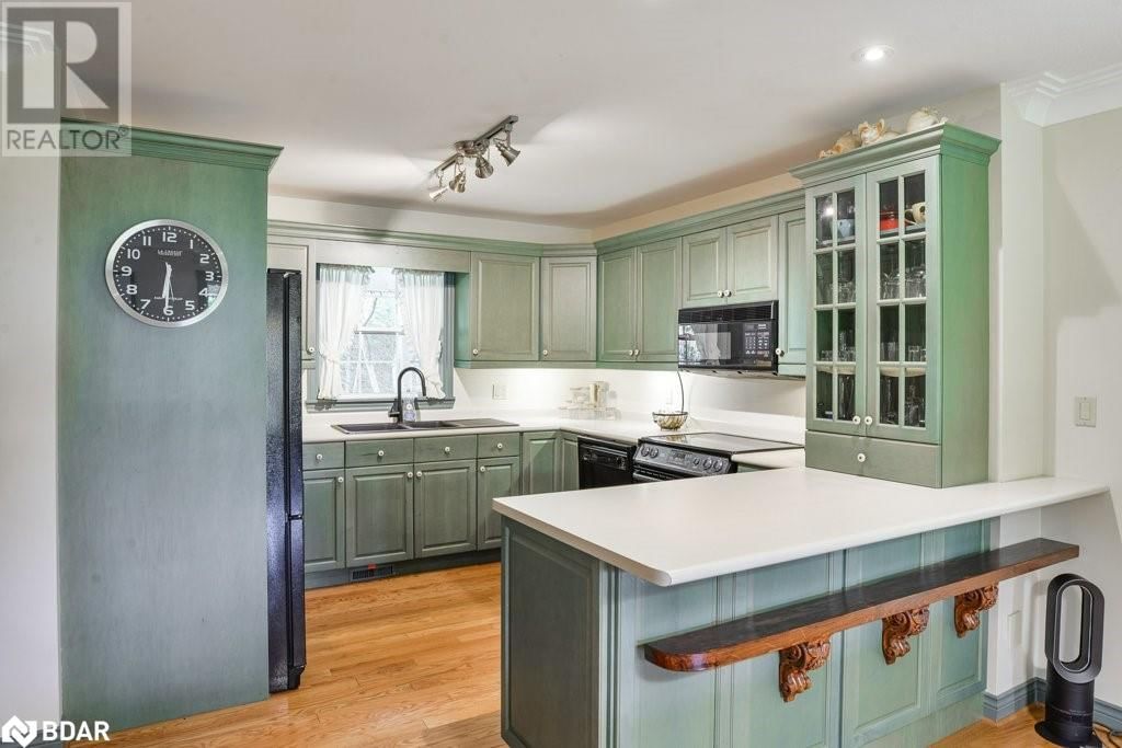 1390 WARMINSTER Image 14
