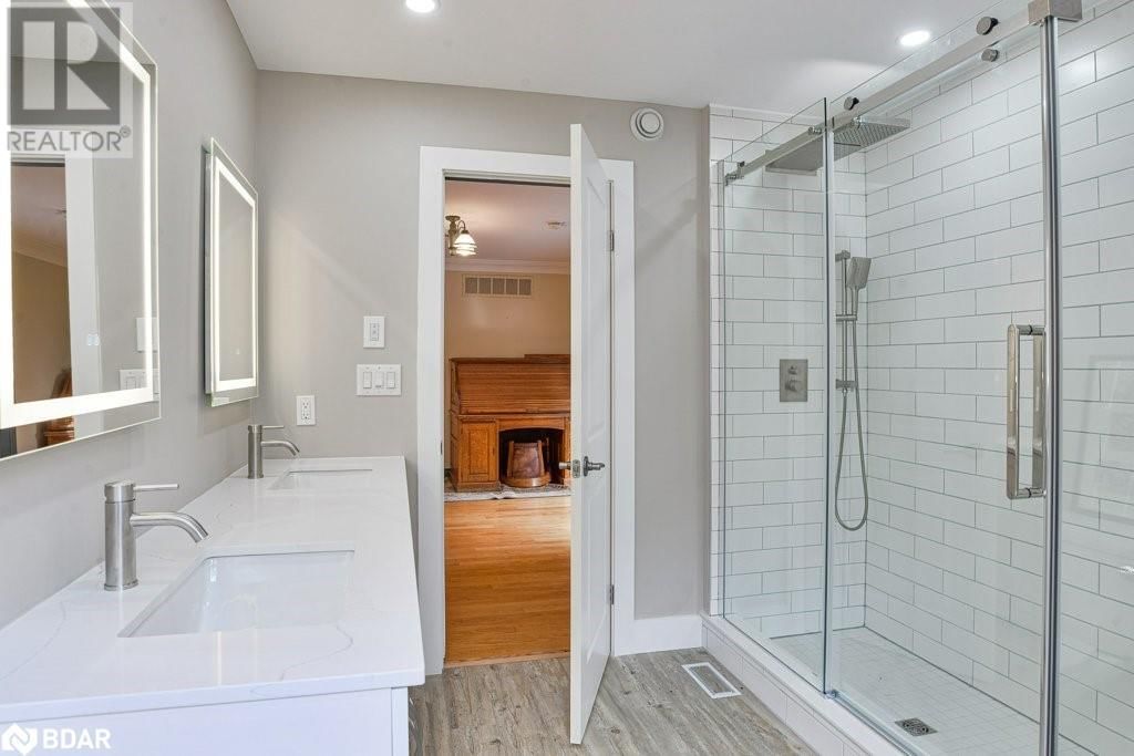 1390 WARMINSTER Image 26