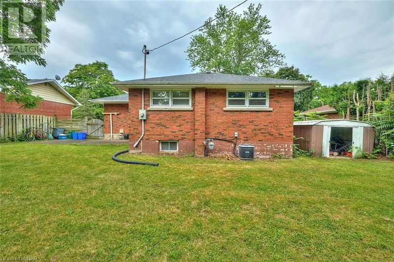 5 EAST HAMPTON Road  St. Catharines, L2T3C9 | Image 19