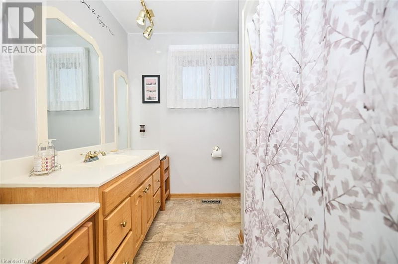 30 JANET Street  Port Colborne, L3K2E7 | Image 23